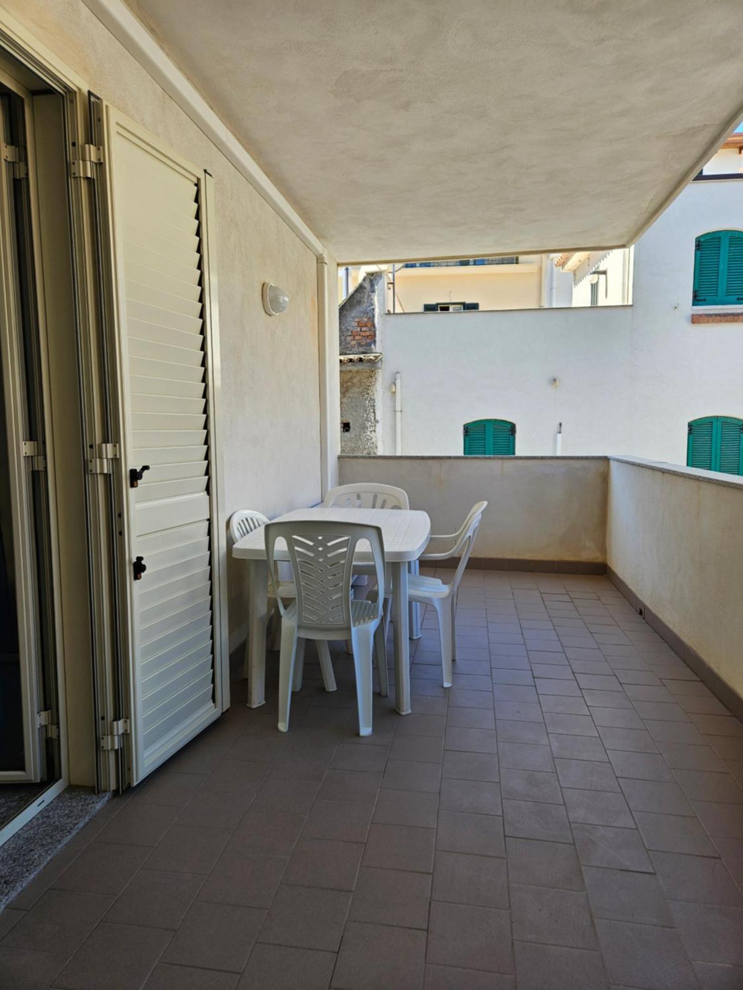 Family House Letojanni Taormina Apartment Bagian luar foto