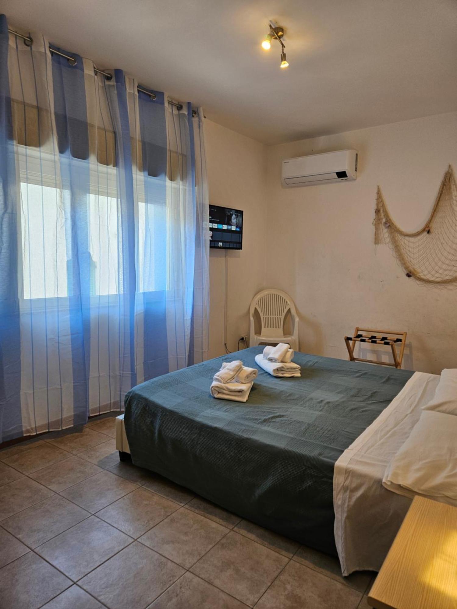 Family House Letojanni Taormina Apartment Bagian luar foto